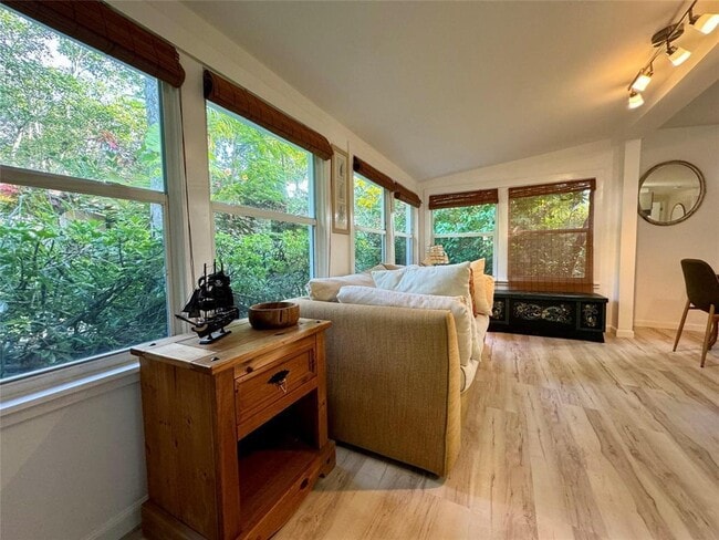 Foto del edificio - 737 SW 14th Ave