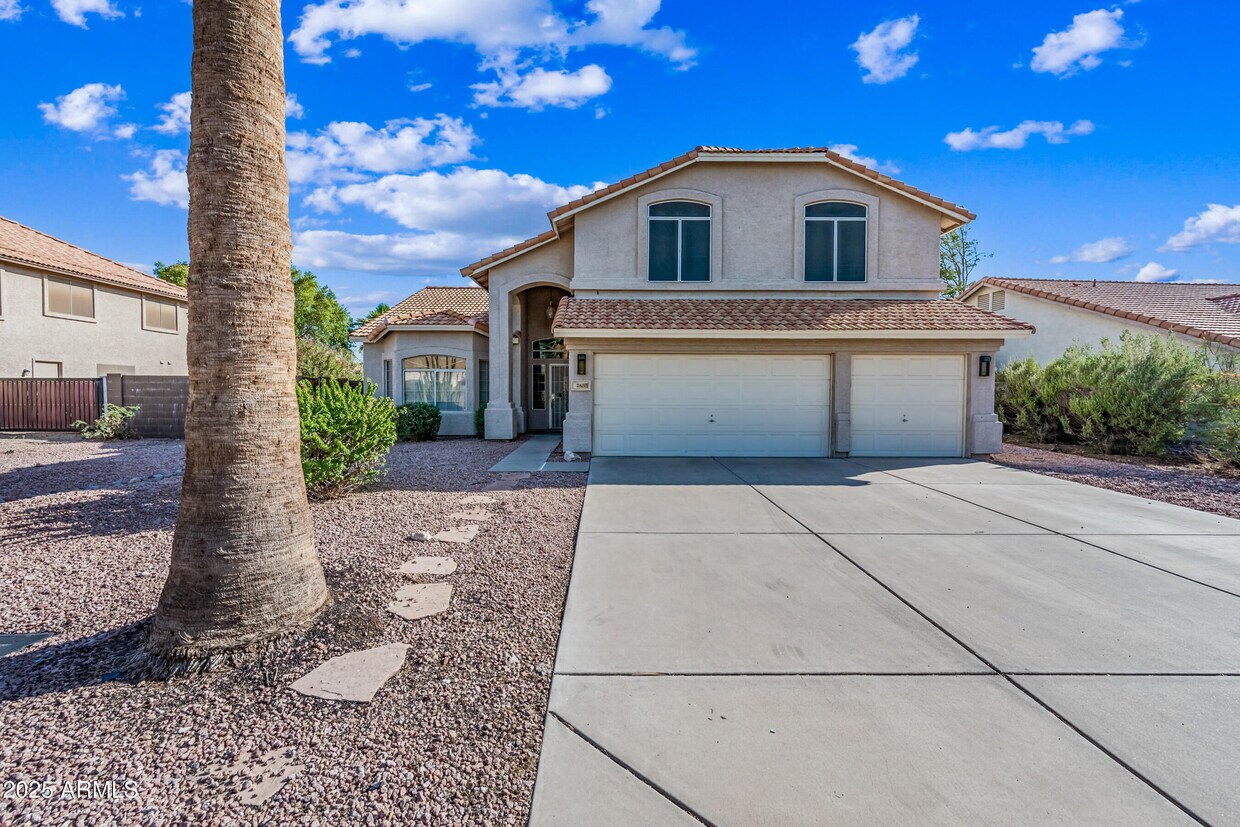 Foto principal - 2633 E Nance St