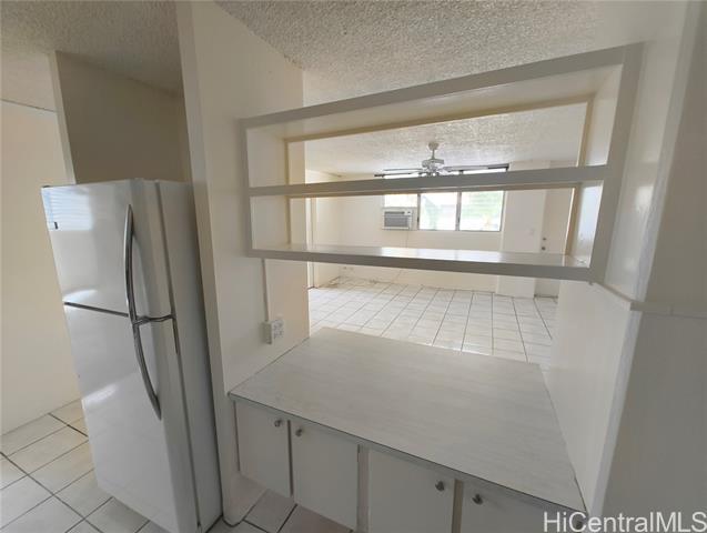 Foto del edificio - 2442 Kuhio Ave.