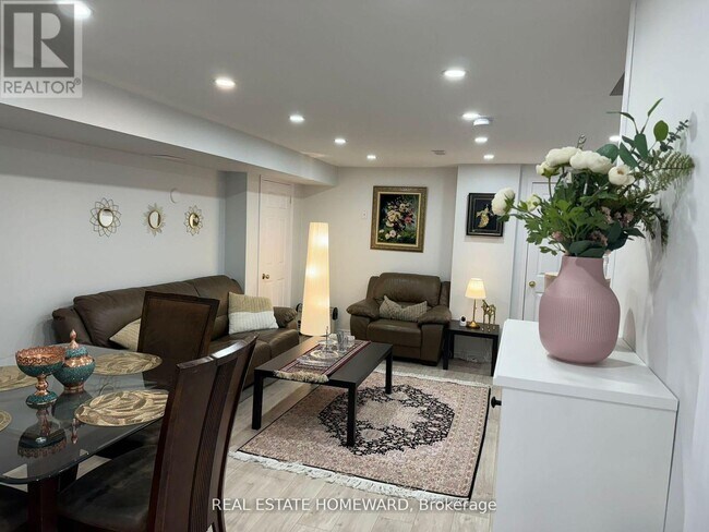 Photo du bâtiment - 29 Sarah Ashbridge Ave