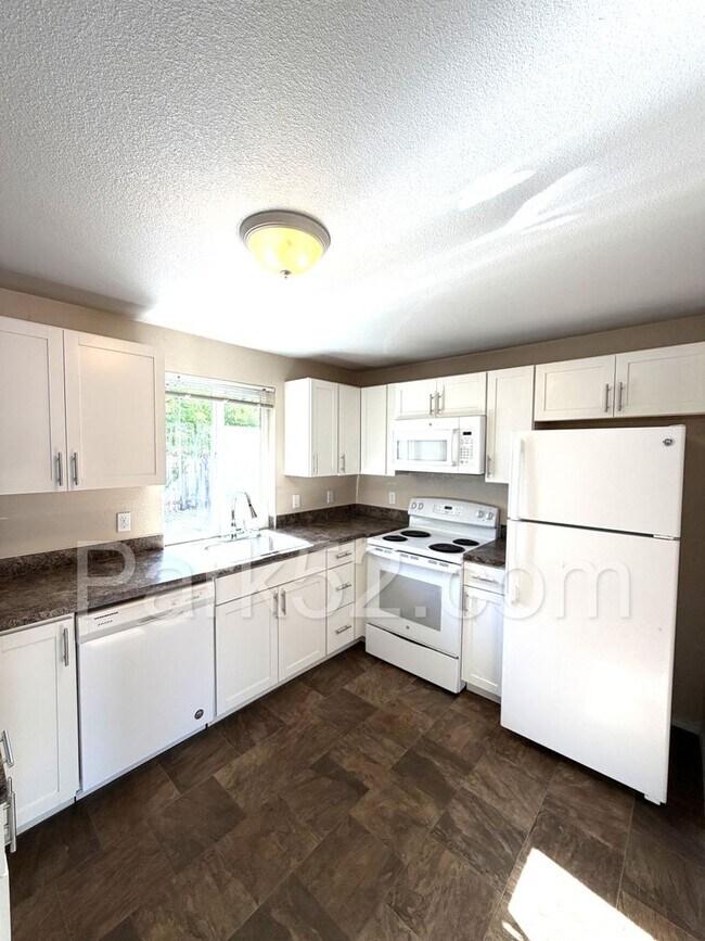 Foto del edificio - 3 Bedroom Single Family Rambler