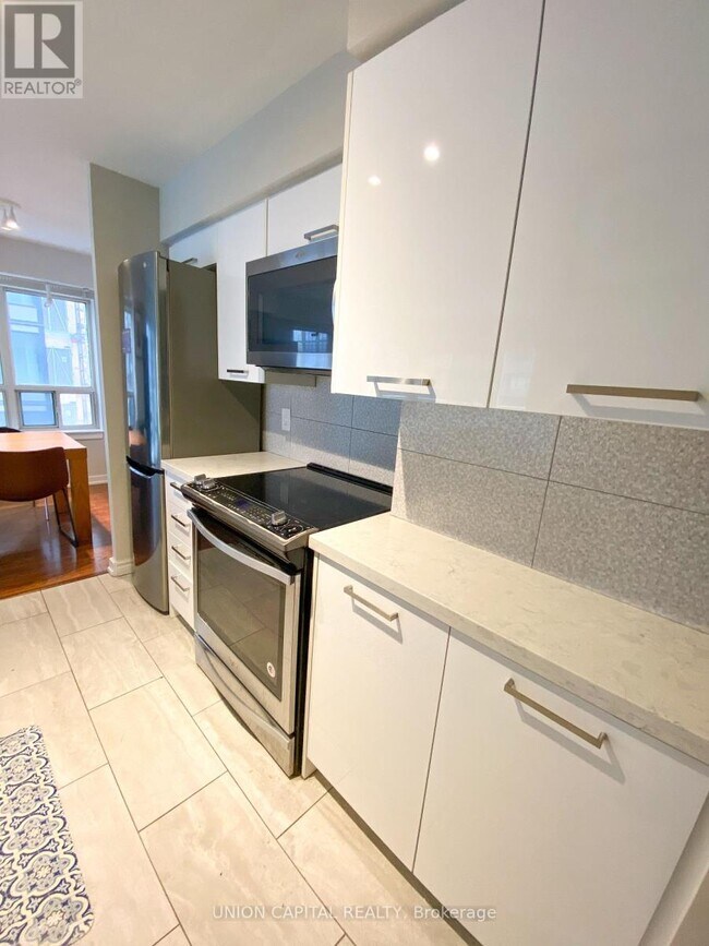 Photo du bâtiment - 255 Richmond St E