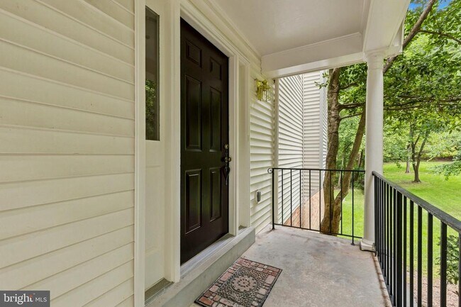 Building Photo - 7937 Valleyfield Dr