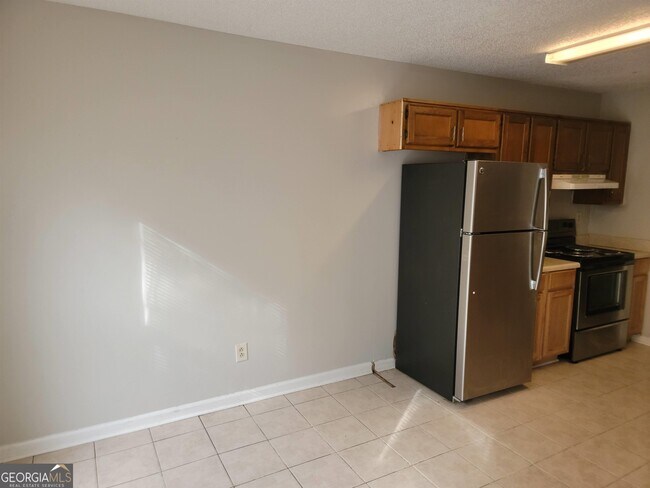 Building Photo - 8025 Creekstone Way