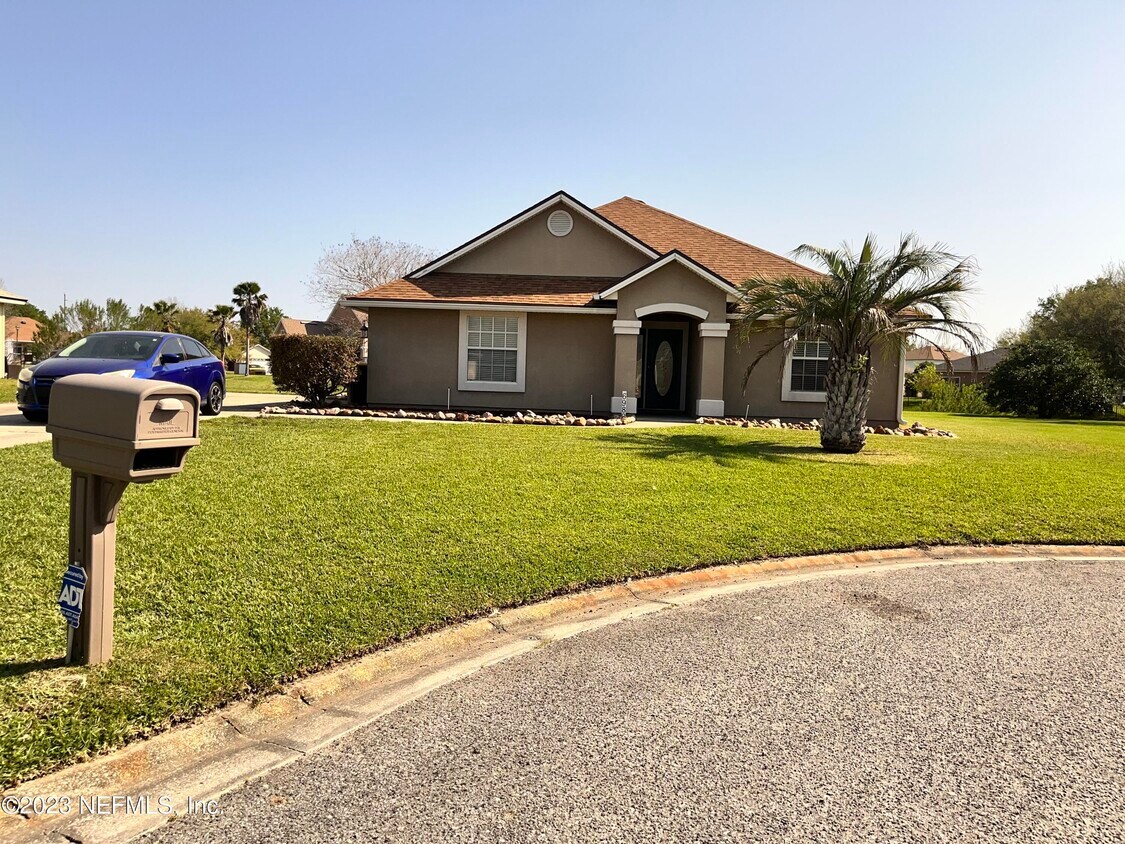 Primary Photo - 6989 Clearwater Park Ct S