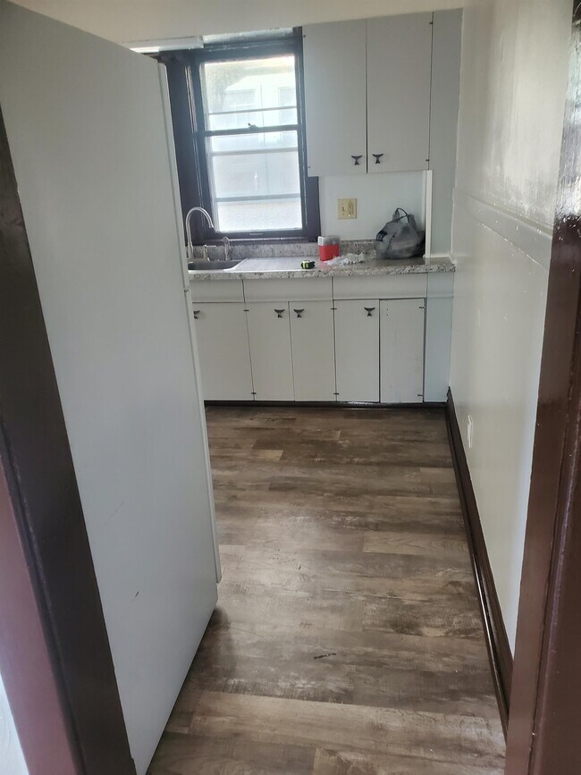 Foto del edificio - 601 W Cedar St