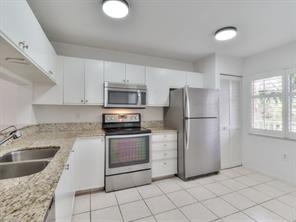 Building Photo - 3002 Sandpiper Bay Cir