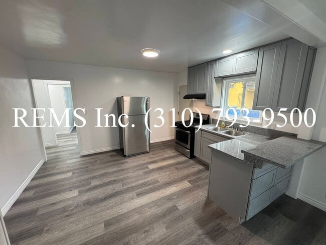 Building Photo - LFI02