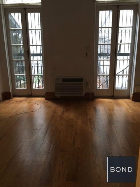 Foto del edificio - 310 E 81st St