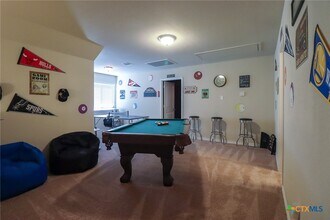 Building Photo - 802 Valentino Dr