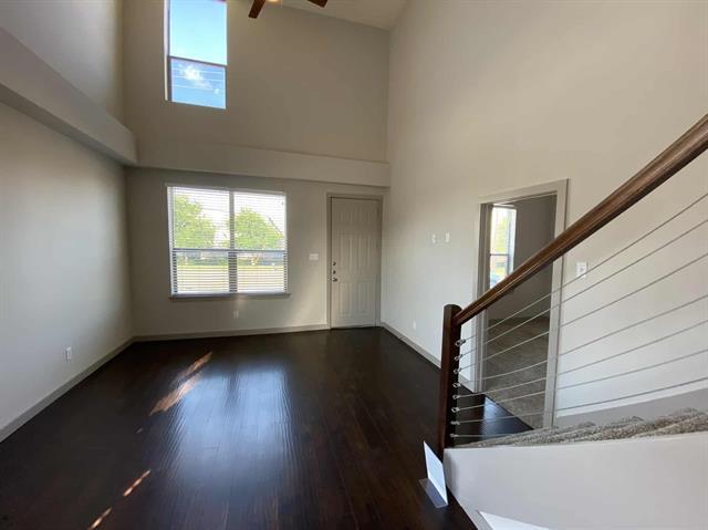 Building Photo - 3629 Valley Vista Dr