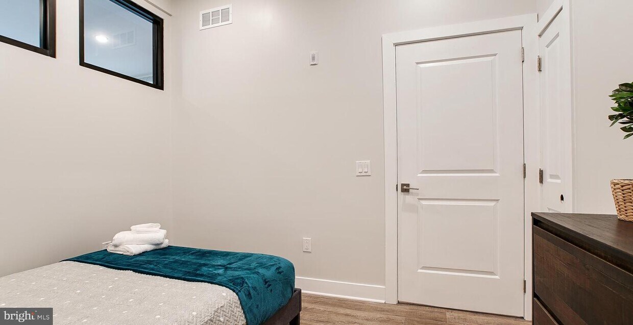 Foto principal - 1216 N Front St