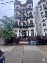 Building Photo - 66 Tuers Ave