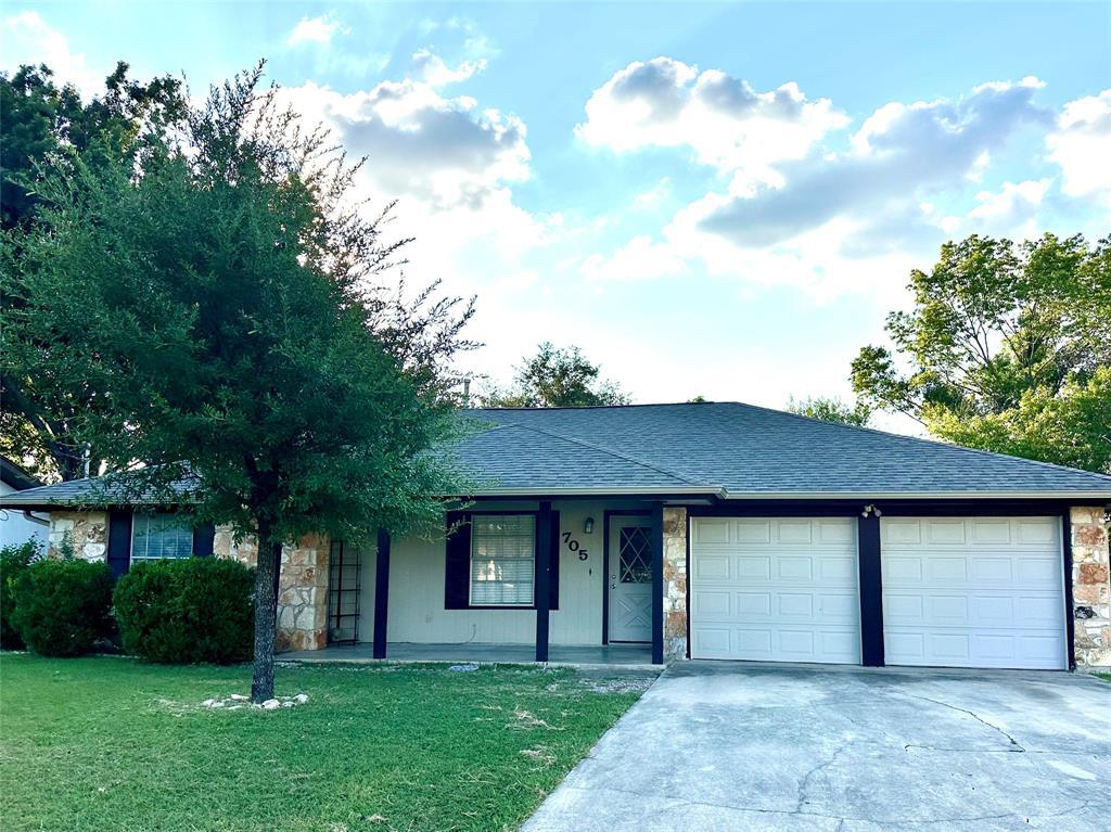 Foto principal - 705 Central Dr