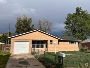 Building Photo - 1621 Widefield Dr
