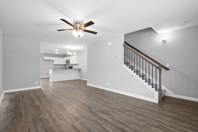 Foto del edificio - 2 Bedroom Condo For Rent Near Madison Street!