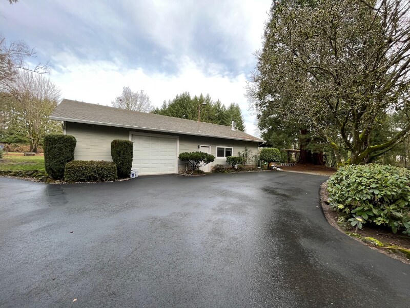 Primary Photo - 29410 NE Wilsonville Rd