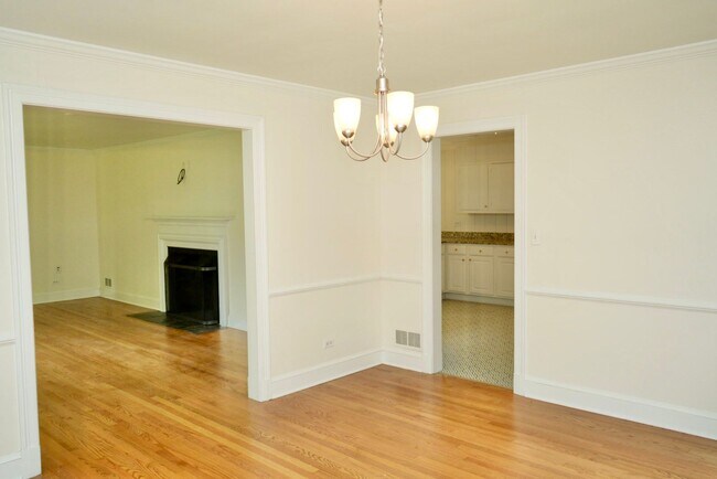 Foto del edificio - 4419 Dickerson Rd