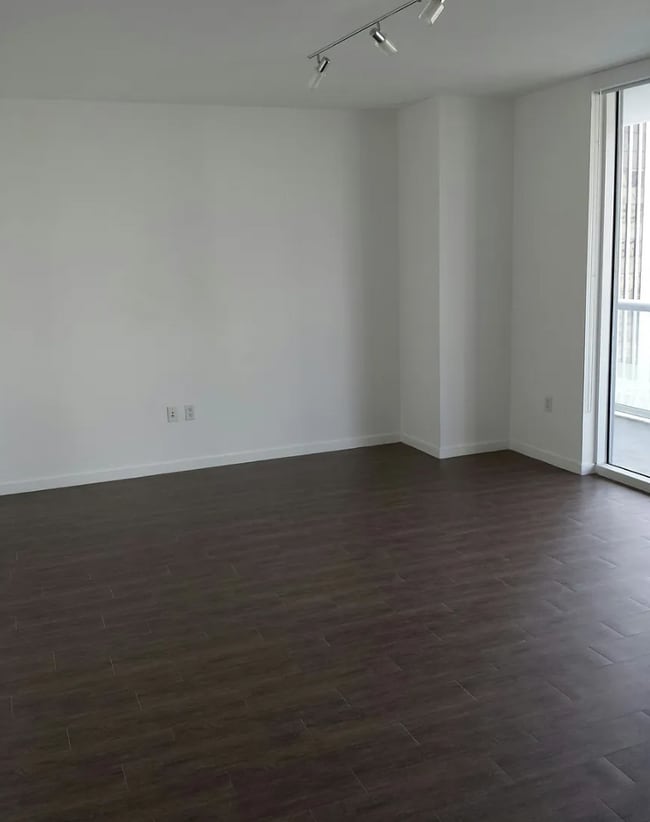 Foto del edificio - 50 Biscayne Blvd