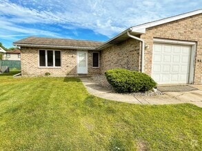 Building Photo - 150 Meadows Cir