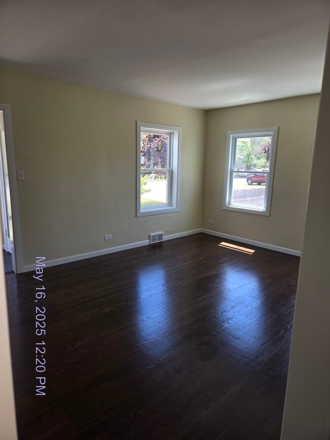 Building Photo - 578 Rutledge St