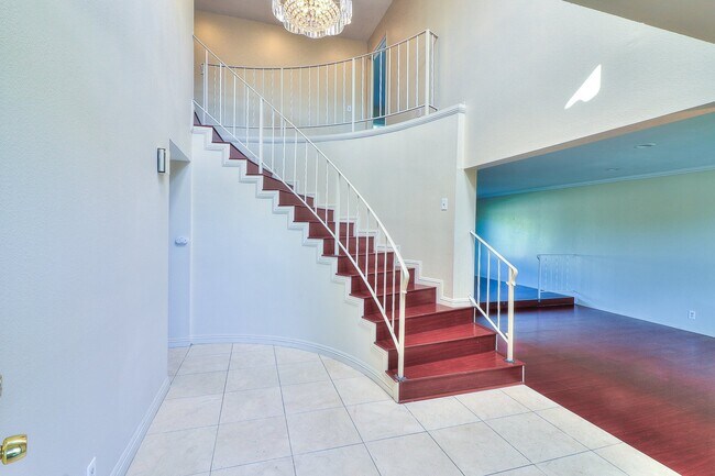 Foto del edificio - 2167 Baseline Rd