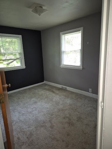 bedroom - 1217 MacArthur Ave