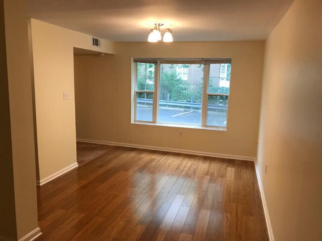 Foto del edificio - 1400 12th St N