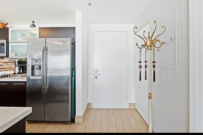 Foto del edificio - 90 SW 3rd St