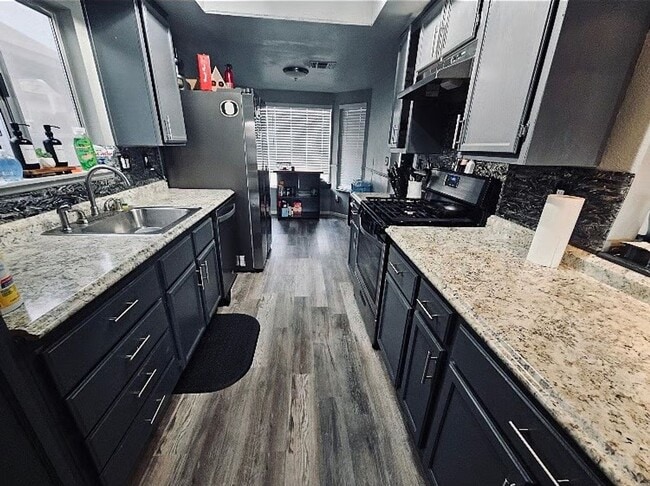 Foto del edificio - 3-Bedroom Home with Modern Upgrades, Starlink Internet & Security System