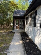 Building Photo - 35B Canton Dr