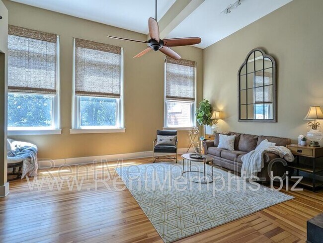 Foto del edificio - 519 S Edgewood St