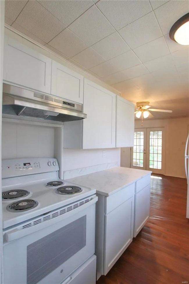 Building Photo - 2 Bed | 1 Bath | Remodel