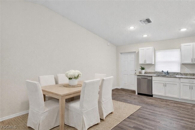 Building Photo - 6056 Pecan Cir