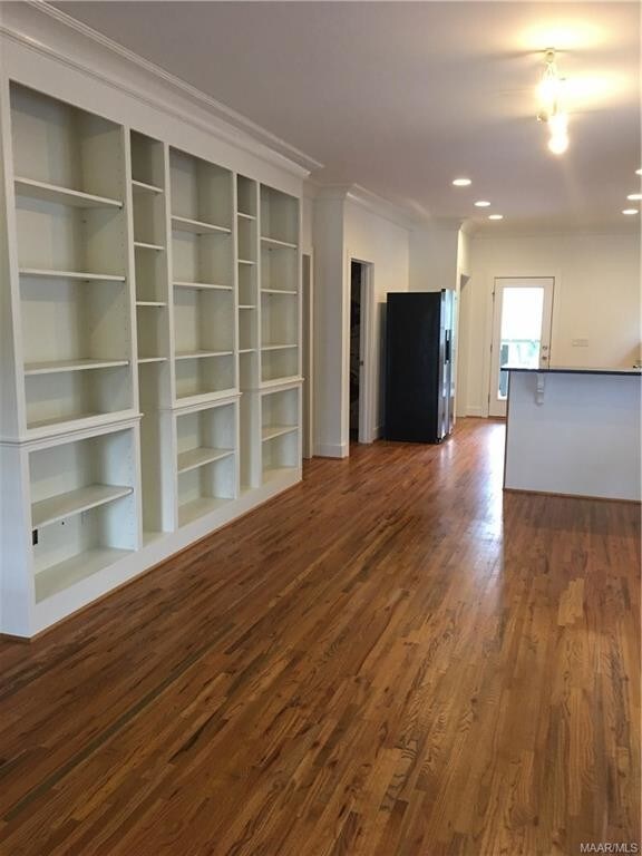 Building Photo - 64 Woodridge Ave