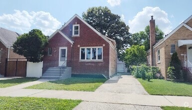 Building Photo - 6934 S Karlov Ave