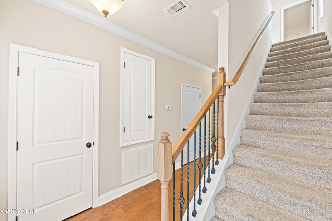Building Photo - 40 Topside Dr