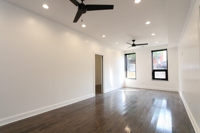 Building Photo - 1610 S Loomis St