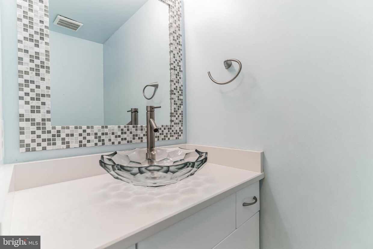 7866 Archbold Terrace, Cabin John, MD 20818 Townhome Rentals in Cabin