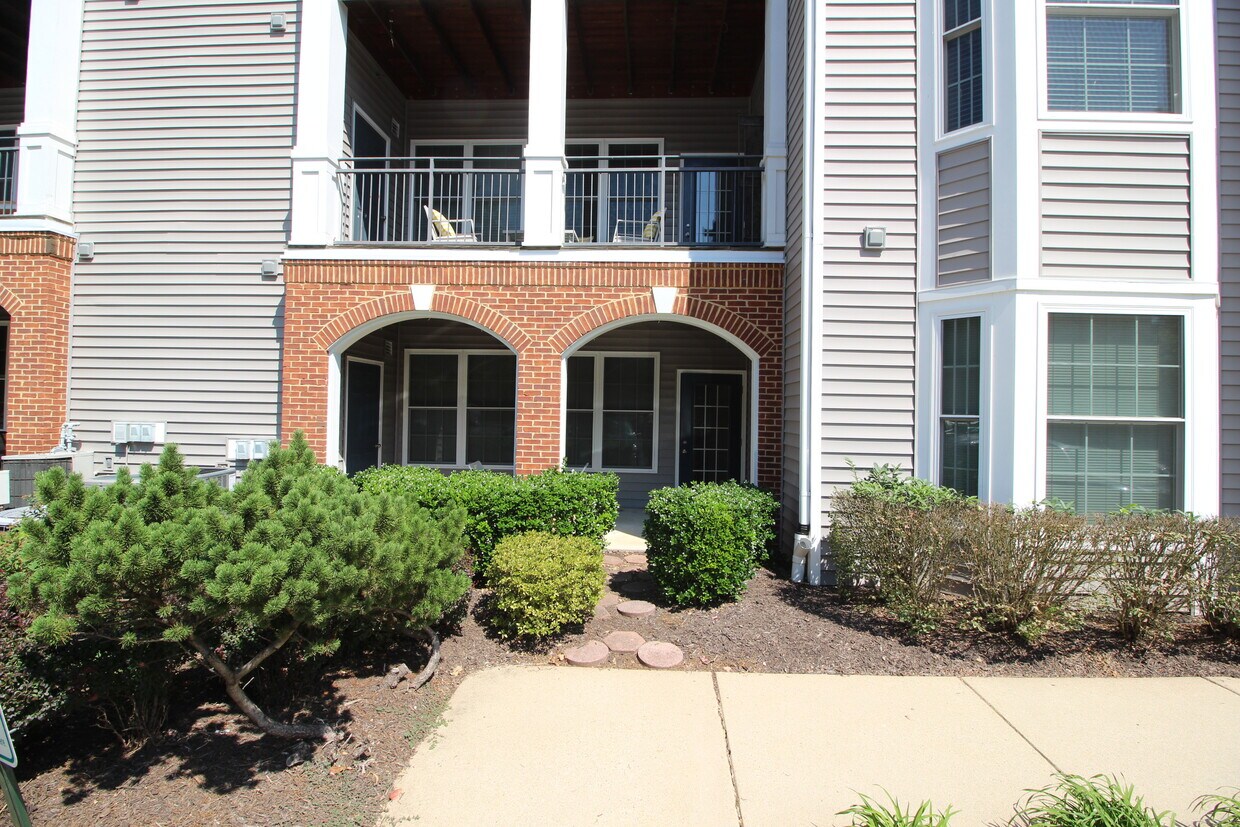 46622 Drysdale Ter Unit 103, Potomac Falls, VA 20165 Condo for Rent