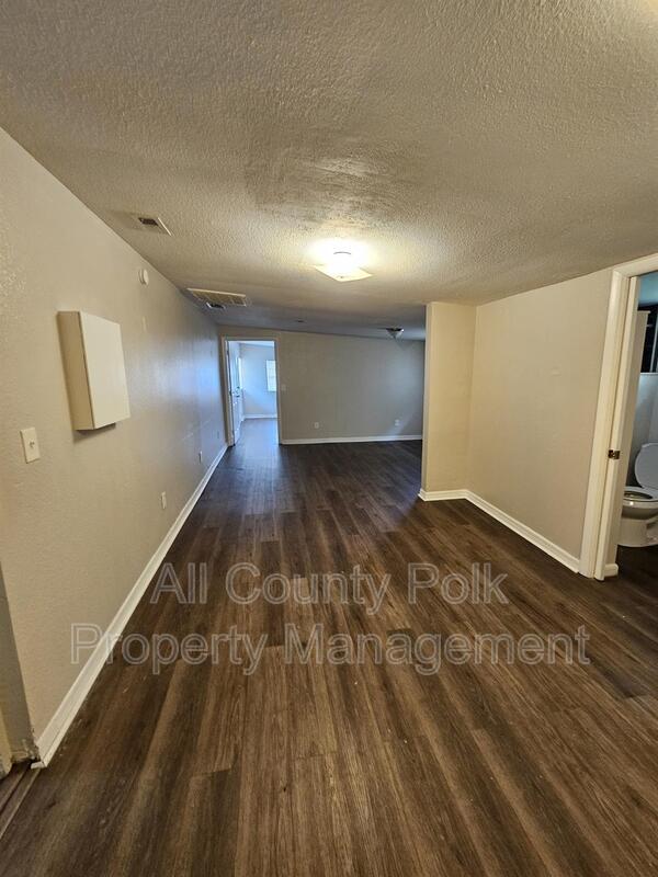 Foto del edificio - 2619 Crutchfield Rd
