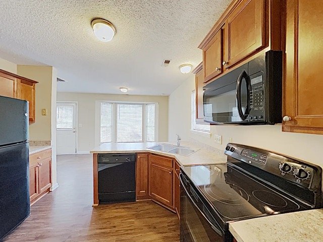 Foto del edificio - 8629 Lockerbie Ln