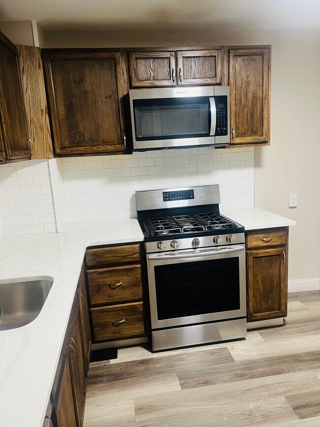 Foto del edificio - 326 N 12th St