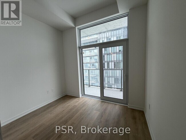 Building Photo - 10 Graphophone Grv