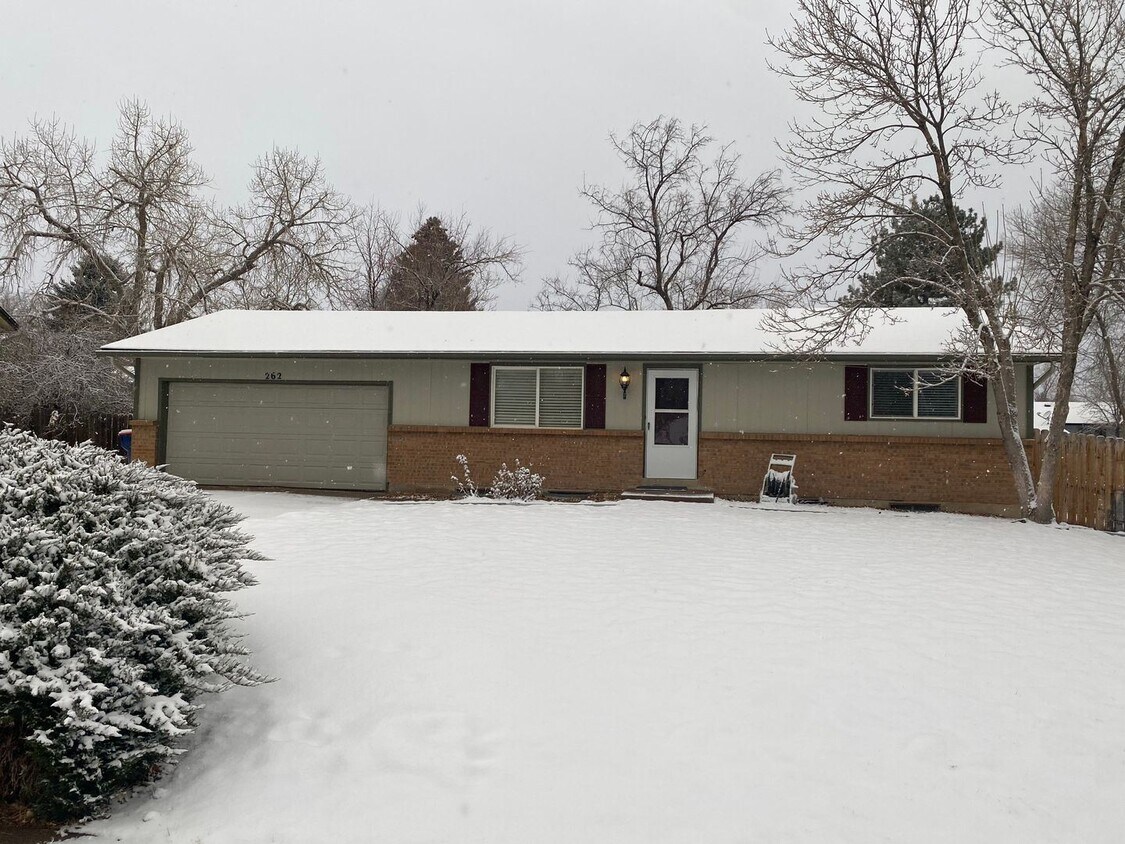 Primary Photo - 4 br, 2 bath House - 262 Dianna Drive