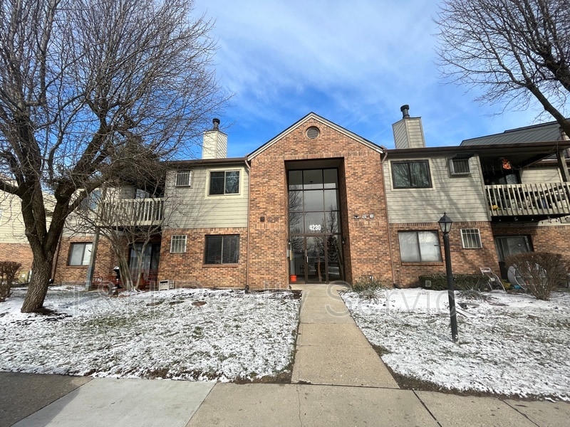 4230 Village Parkway Cir E, Indianapolis, IN 46254 Townhome Rentals
