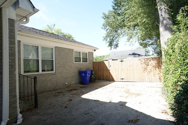 Foto del edificio - 714 Arlington Ave