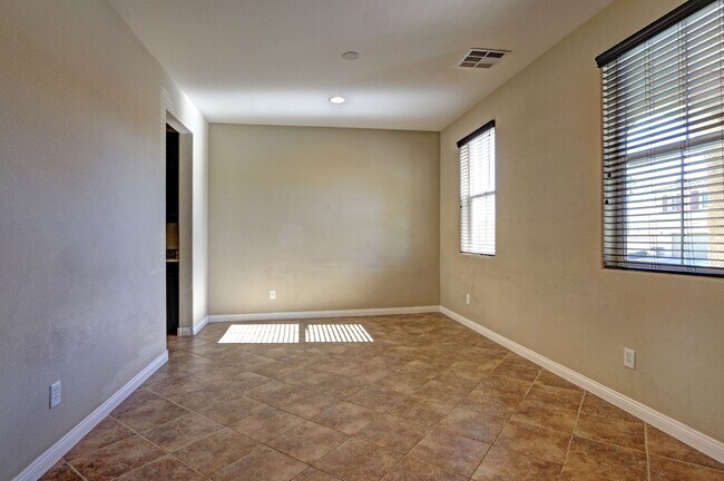 Building Photo - 9208 Thunder Falls Ct