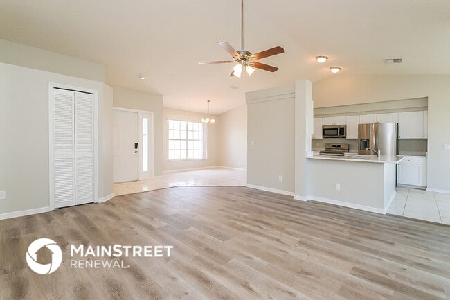 Foto del edificio - 14043 Cooper Rd