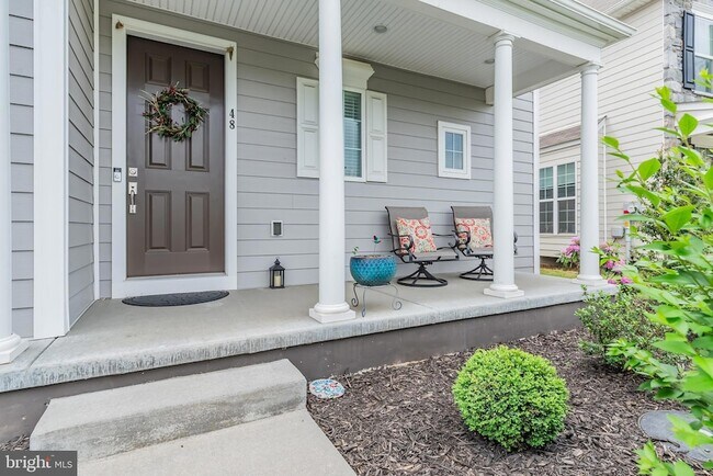 Foto del edificio - 48 Meadow Creek Ln